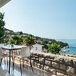 Zulijani House Helis B7 Apartamento *